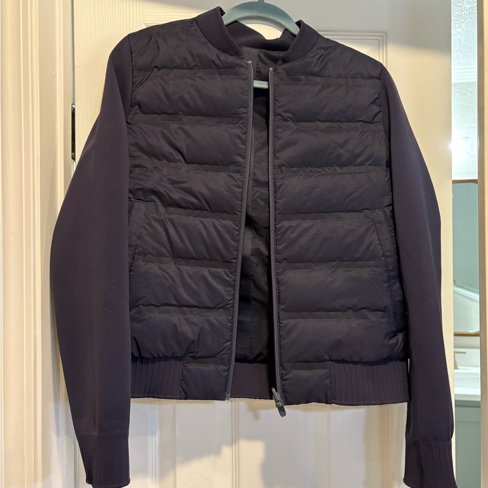 Lululemon Athletica Blue Puffer Jacket with Quilted Design